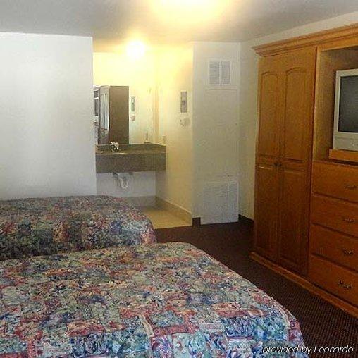 Garden Inn And Suites Silsbee Экстерьер фото
