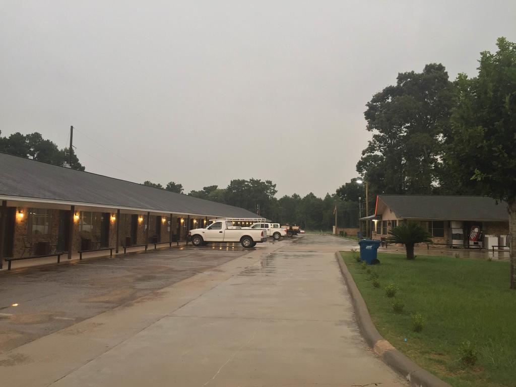 Garden Inn And Suites Silsbee Экстерьер фото