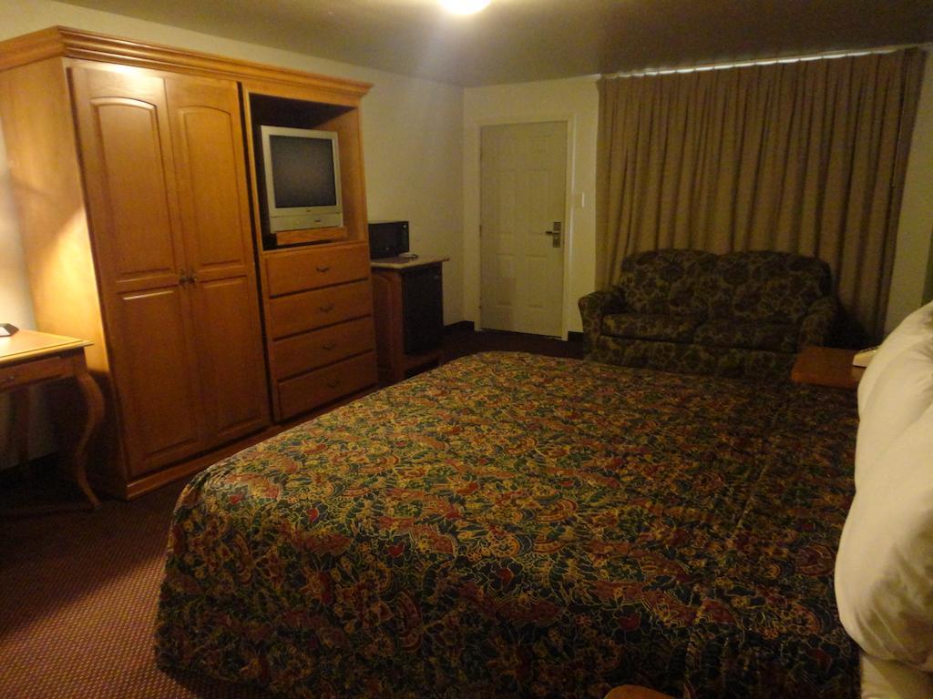 Garden Inn And Suites Silsbee Экстерьер фото