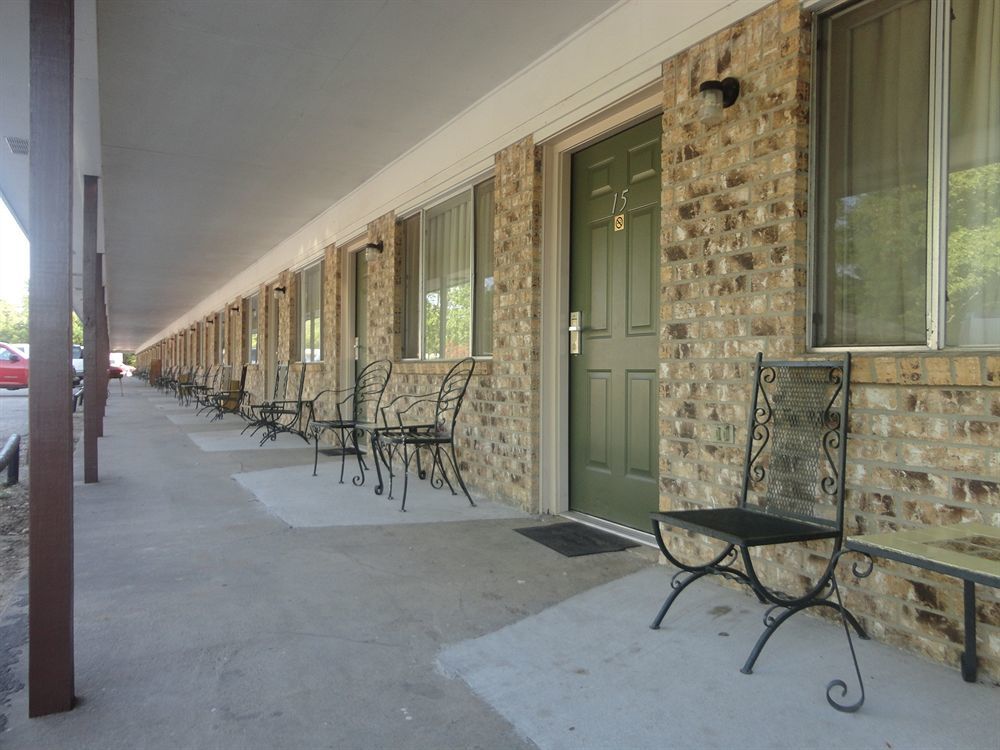 Garden Inn And Suites Silsbee Экстерьер фото